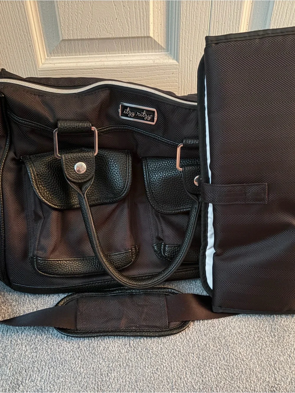 Itzy Ritzy Diaper Bag - Black